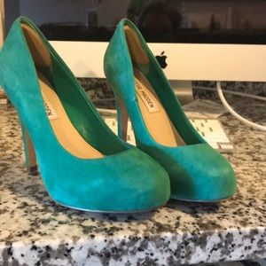 5.5 teal Steve Madden Pumps